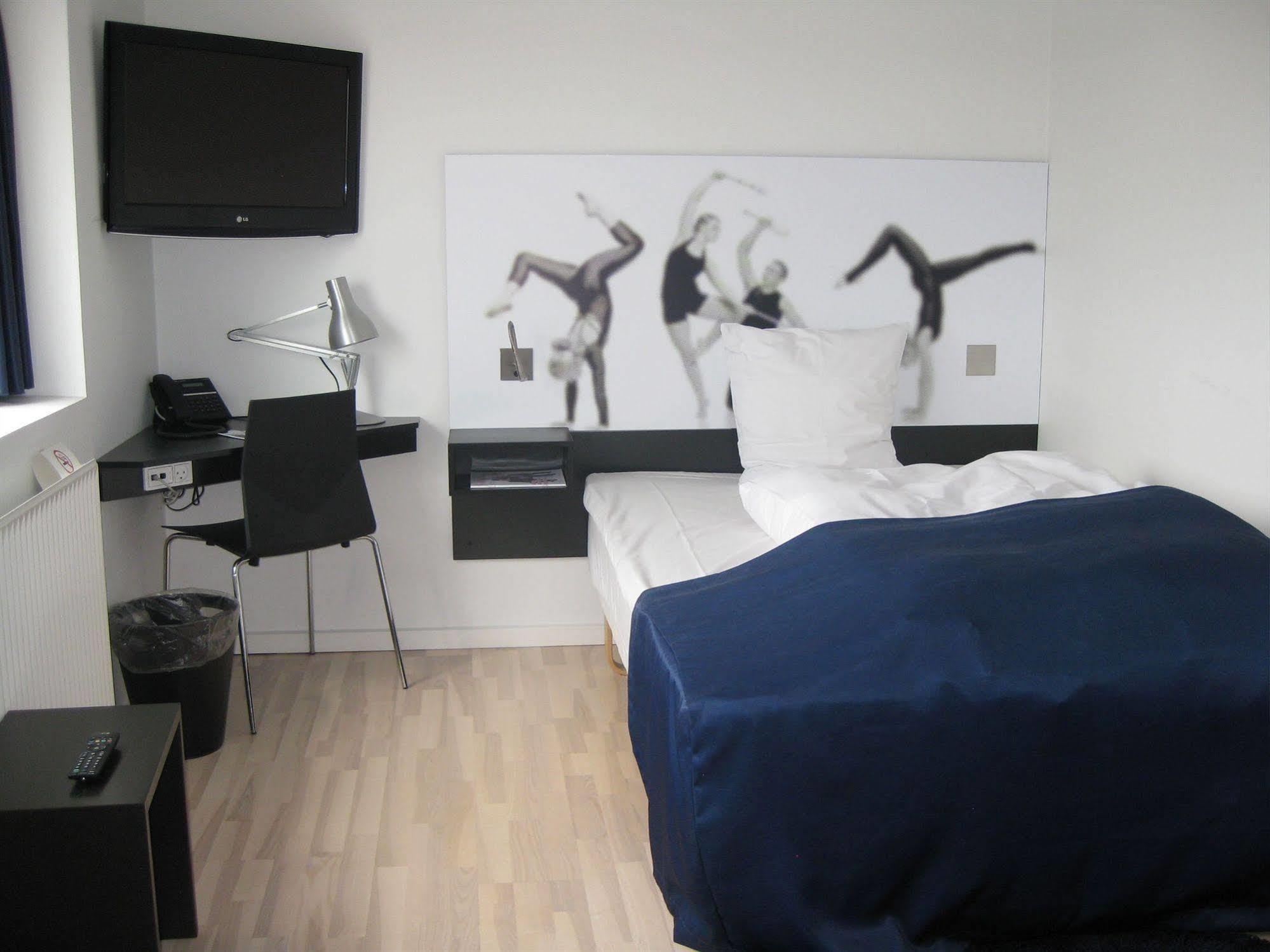 Hotel Dgi-Huset Herning Bagian luar foto